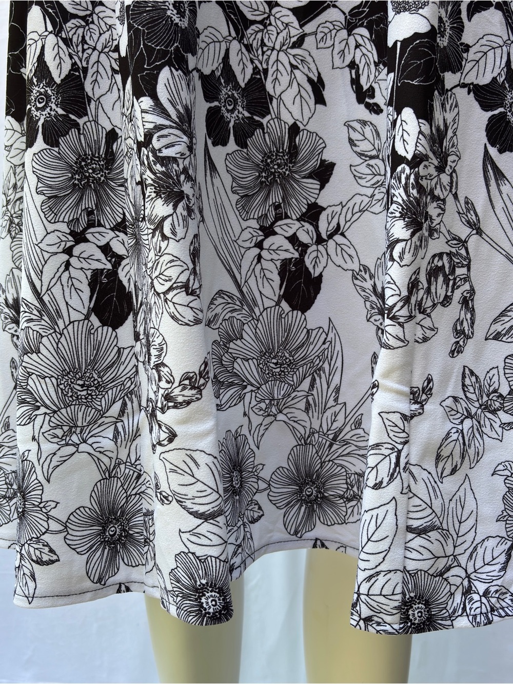 London Times Women's A-line Dress Floral Black & White Size 22W MSRP $89 - Picture 7 of 12